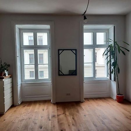 Ferienwohnung Schöne Sehr Zentral 94 QuadratmeterHoche Decke Wien Exterior foto